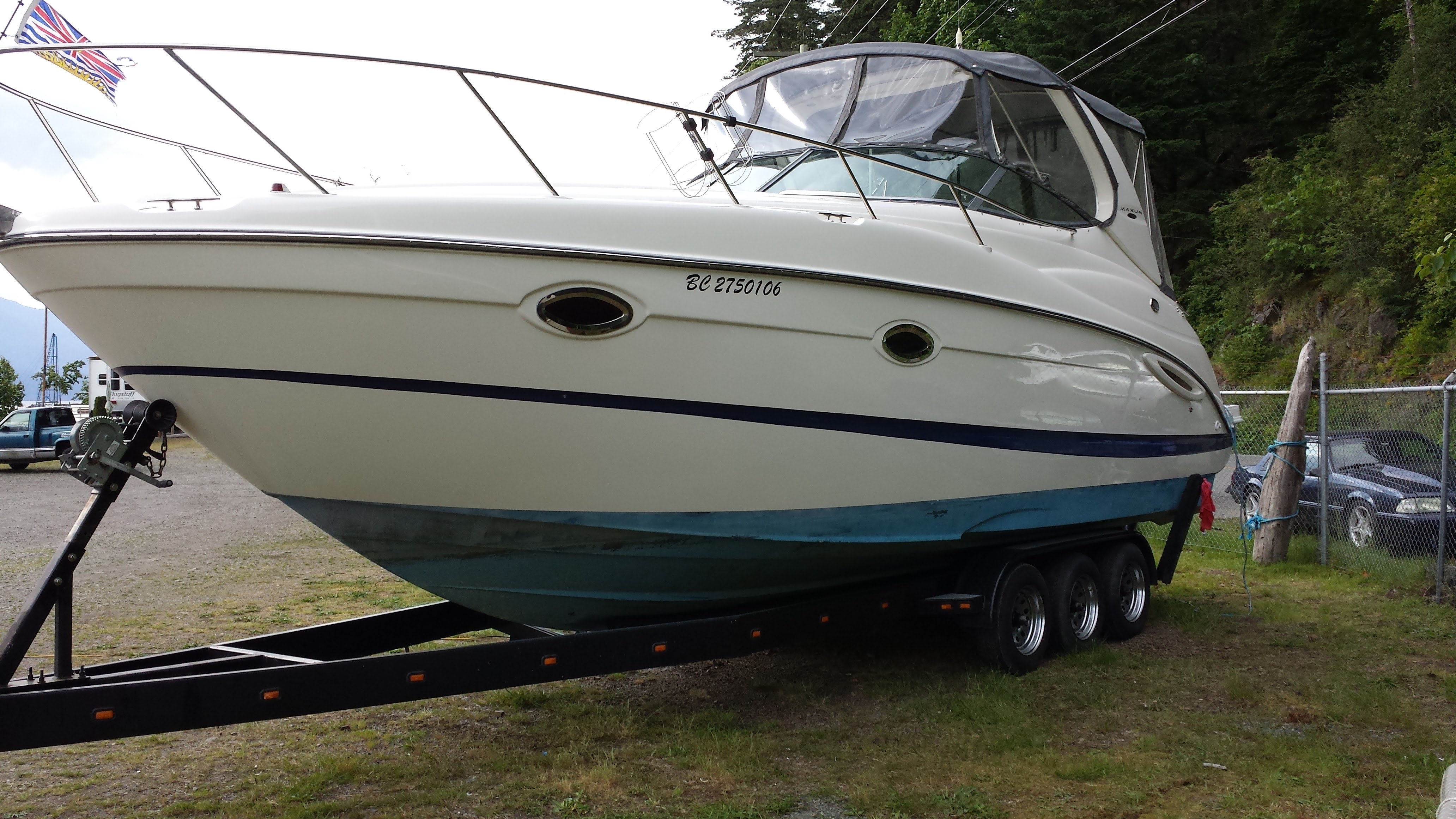 Boat insurance claim repair, and complete detailing maintenance service at Harrison Hot Springs for a Chilliwack BC customer from MRV Marine Services.
