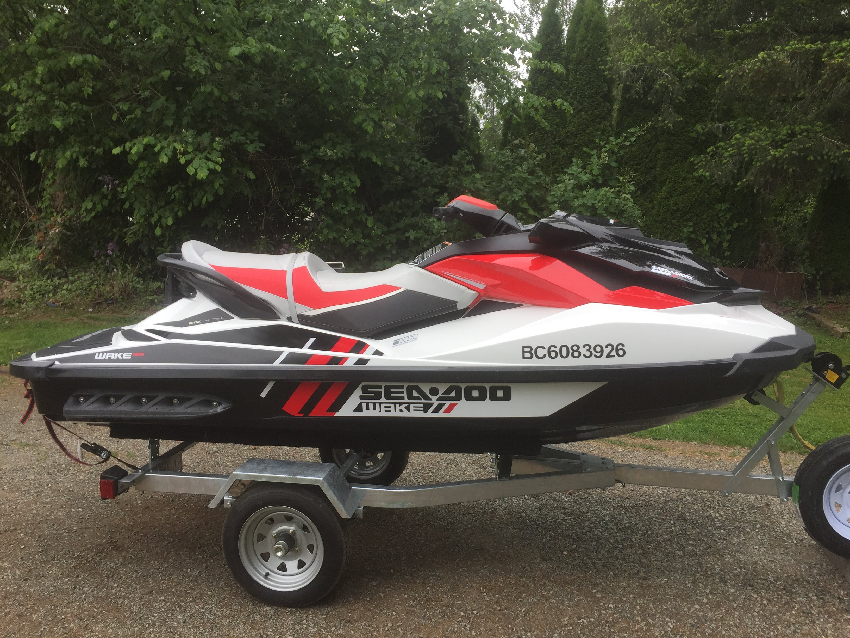 Sea Doo gel coat and fiberglass repairs, yearly maintenance and decals for a Langley BC customer from MRV Marine Services
