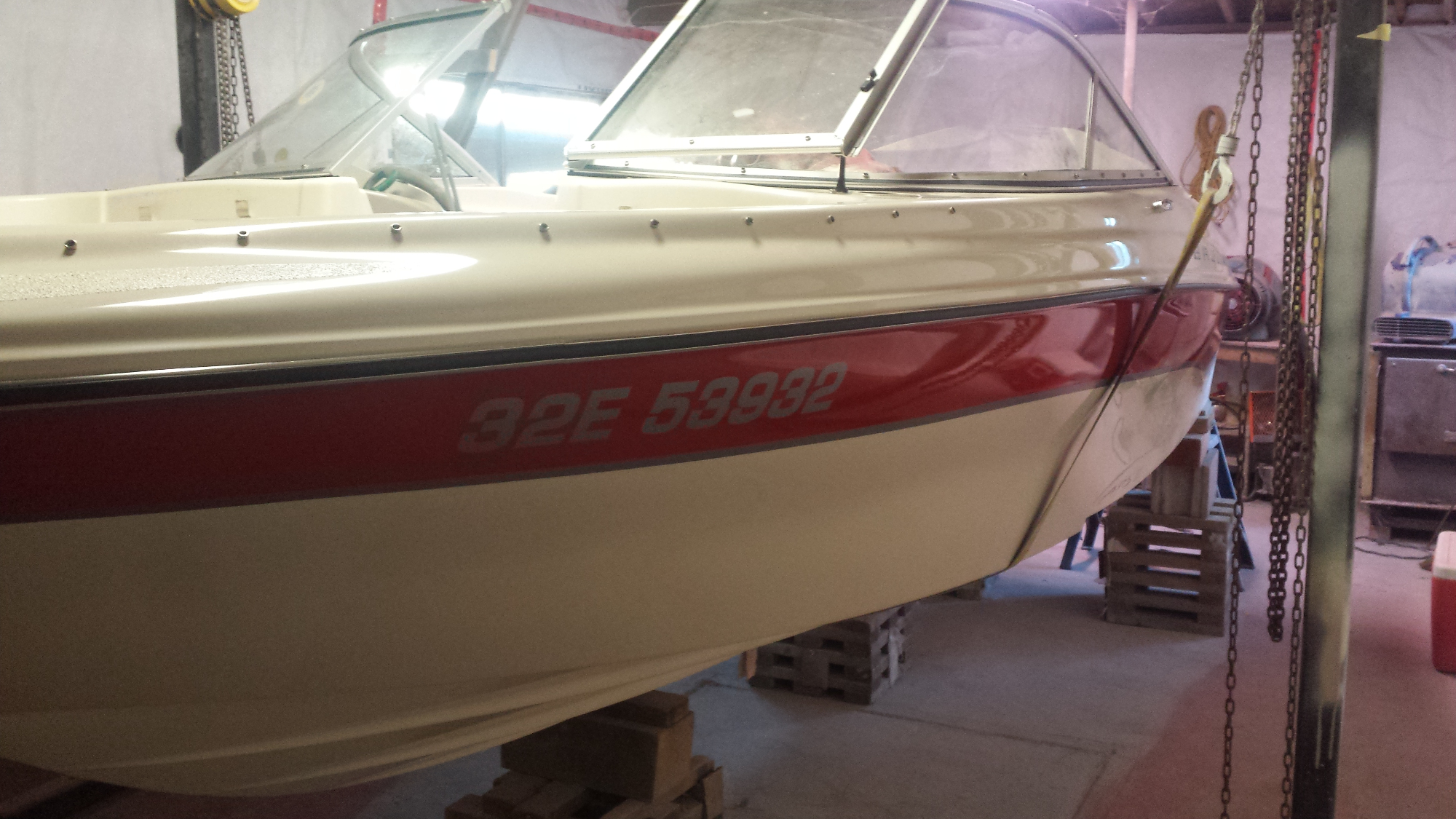Boat insurance claim accident repairs including gel coat repairs, fiberglass repairs, new rub rail and hull stripe painting for a Pitt Meadows / Maple Ridge BC customer by MRV Marine Services.